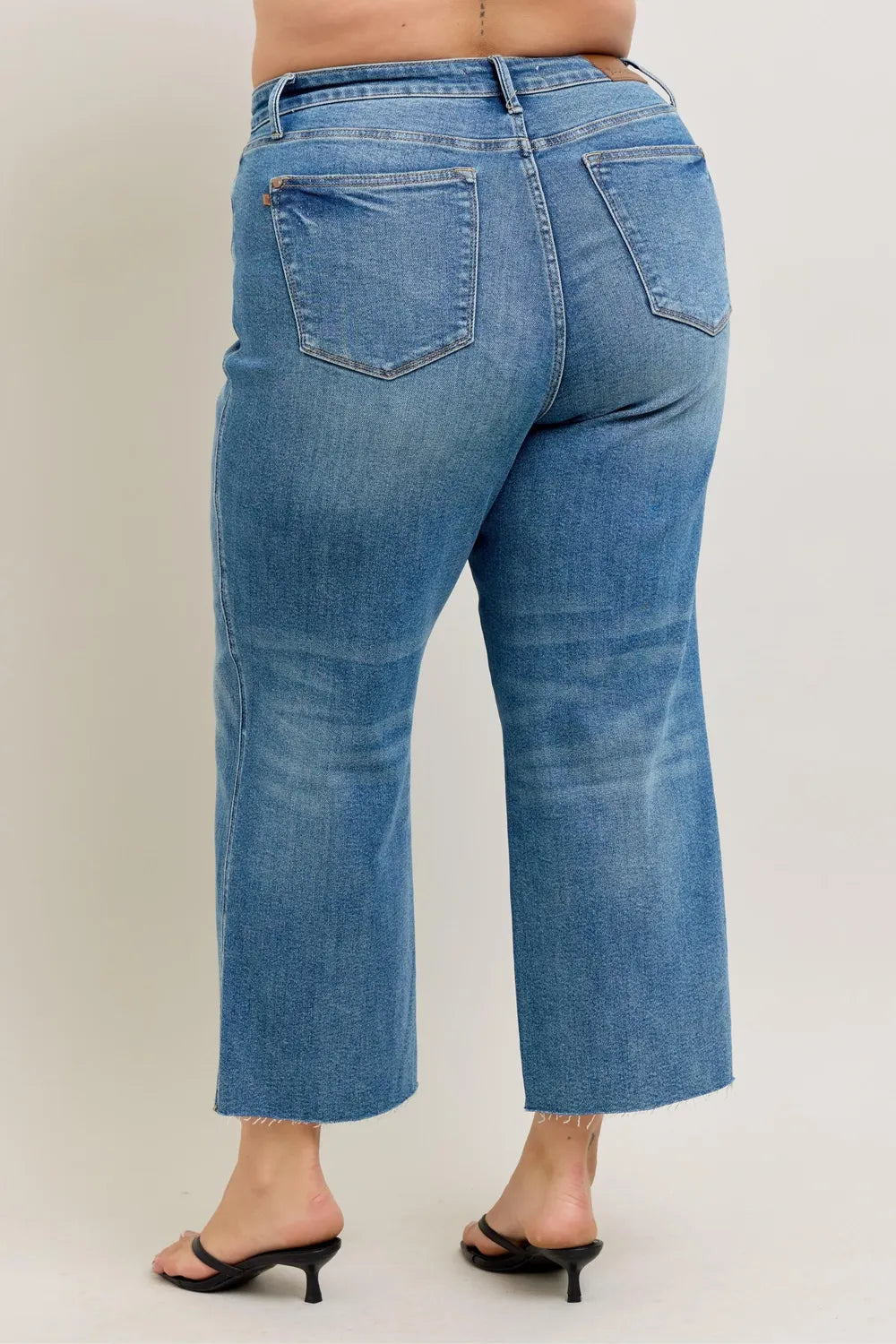 d3aa12e3-4edb-479e-86db-d74db4c5fa88-Max