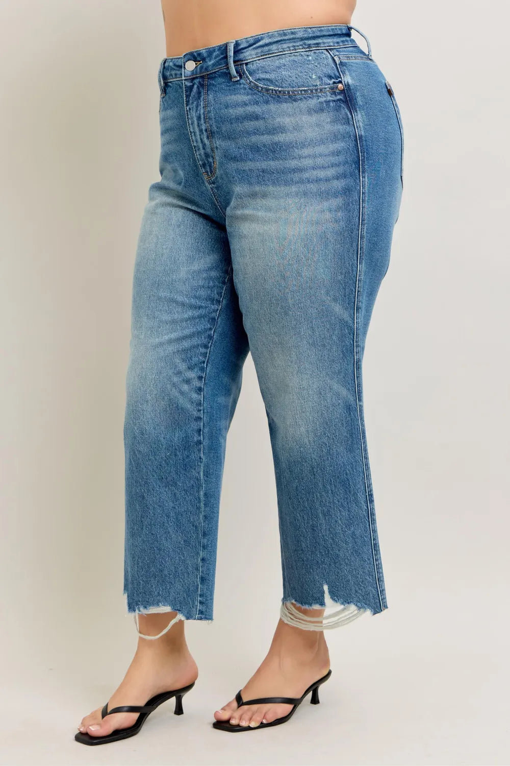 d6b8ab5d-c7be-4345-a958-e0047f3924e8-Max